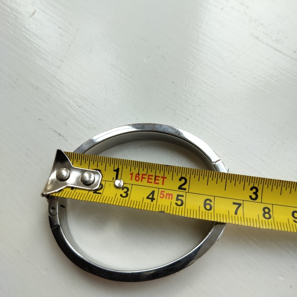 Fossil Iconic Stainless Steel Space Rhinestone Hinged Oval Bangle Bracelet Women - Picture 6 of 12